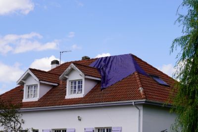 Protect the Roof Against Rain or Strong Winds